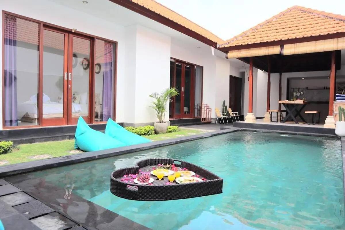 4-Bedroom Pool Villa Near Seminyak Center Indonesia