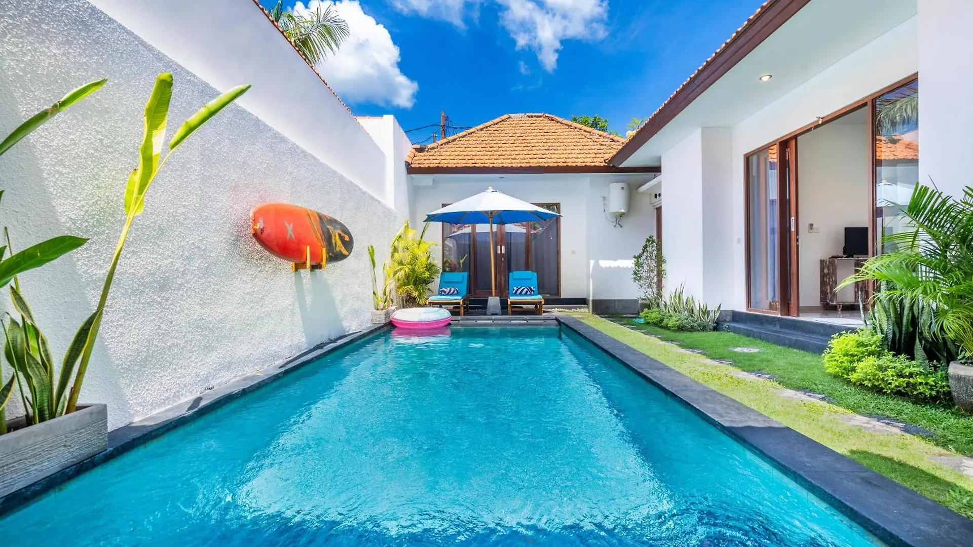 4-Bedroom Pool Villa Near Seminyak Center 0*, Seminyak (Bali) Indonesia