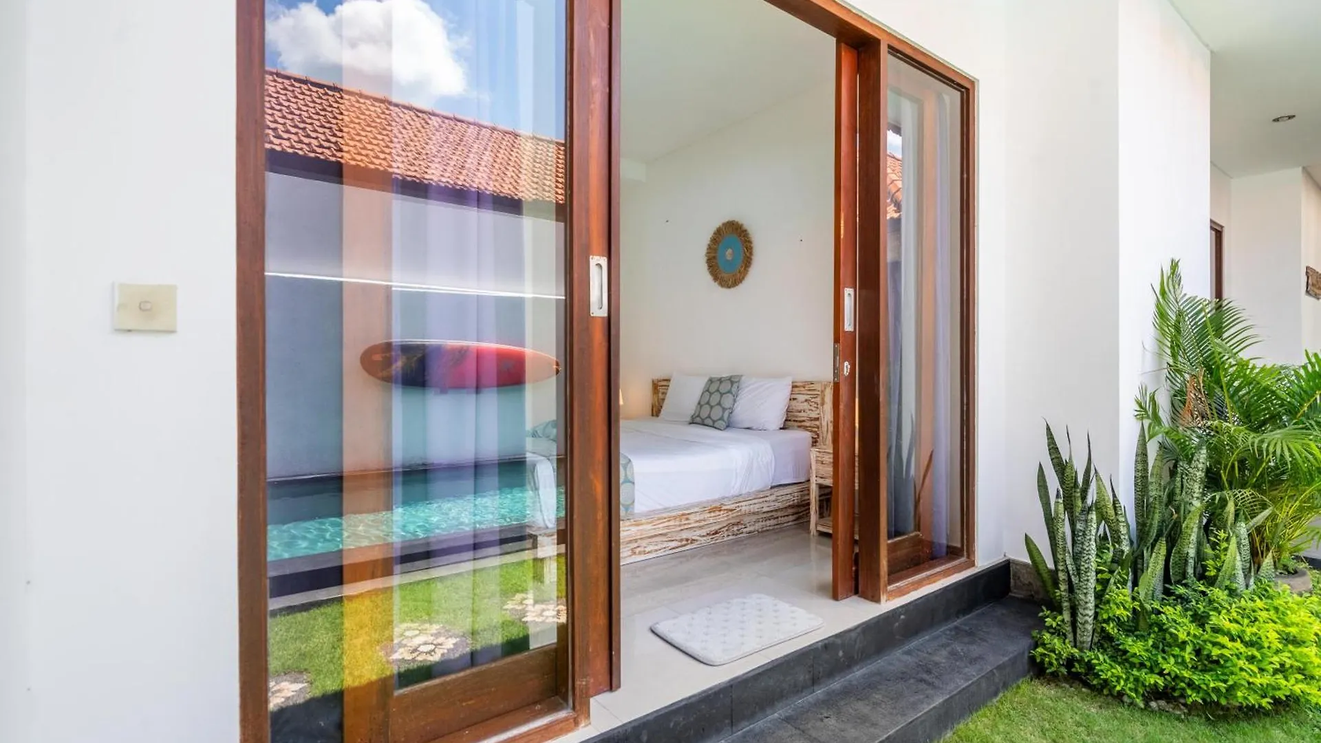4-Bedroom Pool Villa Near Seminyak Center Indonesia