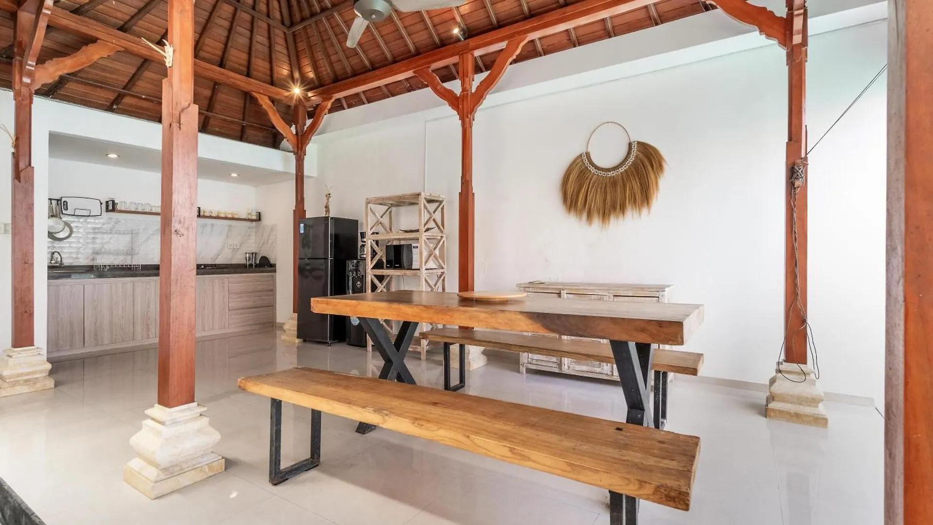 4-Bedroom Pool Villa Near Seminyak Center Indonesia