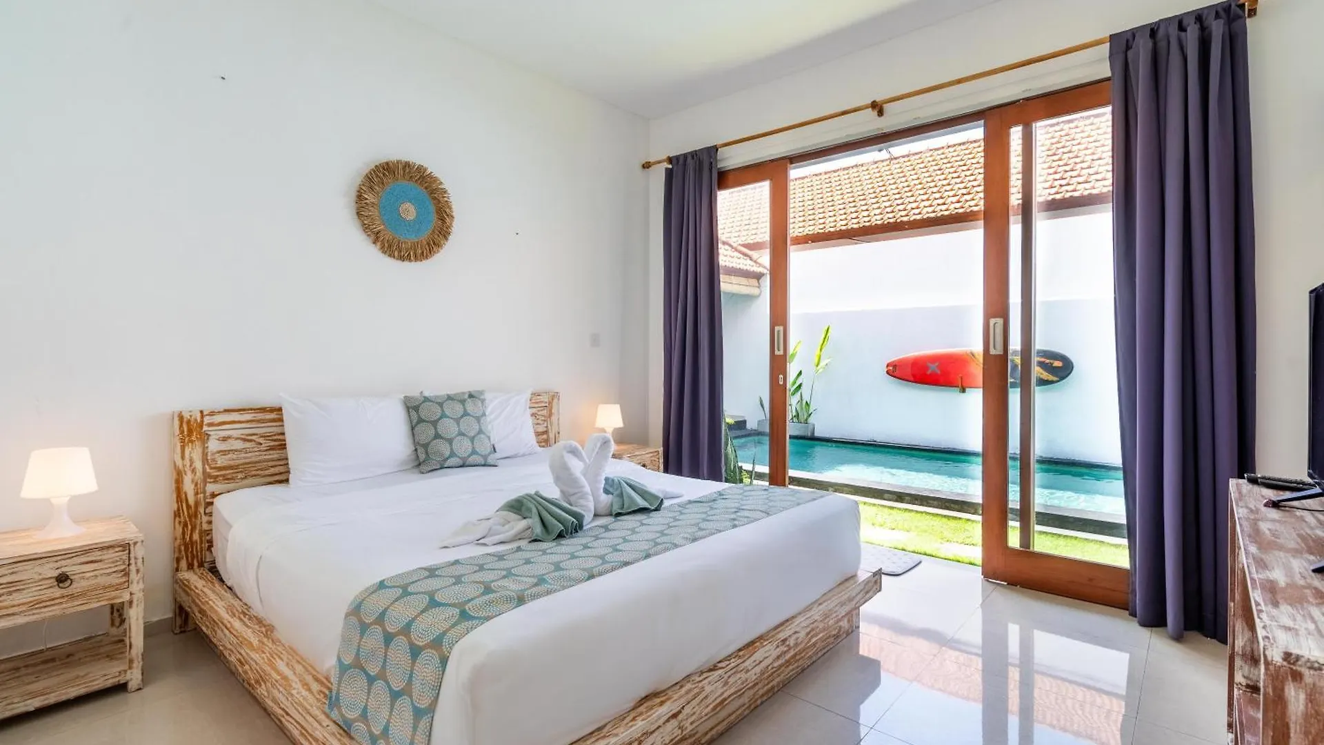4-Bedroom Pool Villa Near Seminyak Center  Seminyak (Bali)